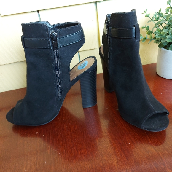 BAMBOO Chunky Heel Open Toe Black 6.5 New - Picture 4 of 6